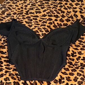 PrettyLittleThing Black Zippered Top